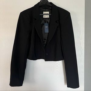 🖤🖤Abercrombie & Fitch Cropped Blazer